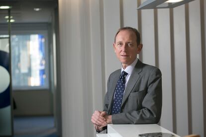 Rupert Rucker, directivo de inversión de la firma Schroders, en la sede de la compañía en Madrid.