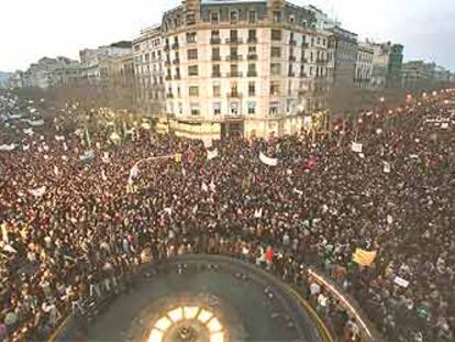 Aspecto de la manifestación de Barcelona, en la confluencia de la Gran Via de les Corts Catalanes con el paseo de Gràcia.