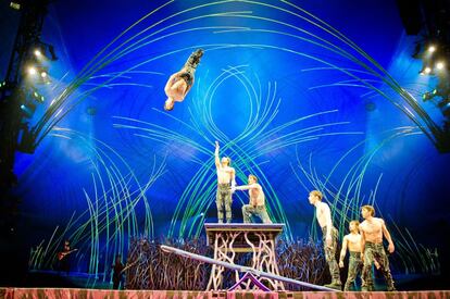 Un momento del espectáculo 'Amaluna', del Cirque du soleil, que se representa este verano en Port Aventura.