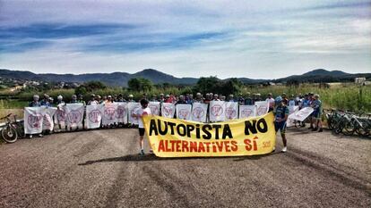 Manifestación contra las obras de la autopista