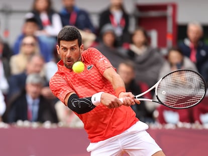 Djokovic, durante el partido contra Van Assche en Banja Luka.