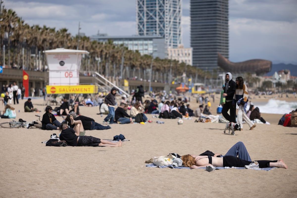 El Estado cede a Barcelona la mitad de la franja litoral, de Barceloneta a Sant Adrià