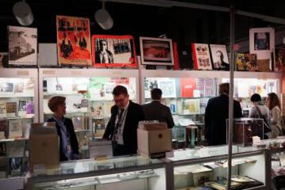 Visitantes en la Feria del Libro del Anticuario de Nueva York en 2013.&nbsp;