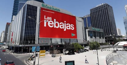 A sign advertising sales at the department store El Corte Inglés in the Madrid neighborhood of Nuevos Ministerios.