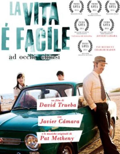 Cartel promocional de 'Vivir es fácil con los ojos cerrados' en Italia.