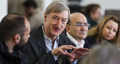 Julian Barnes, en el instituto Rosalía de Santiago.