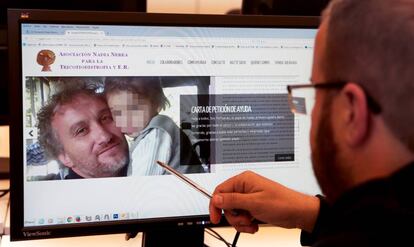 Fernando Blanco y su hija, en la página de la Asociación.