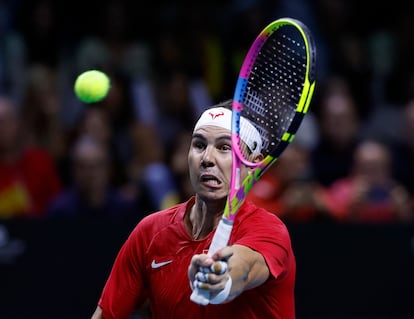 Nadal devuelve la pelota al holandés.