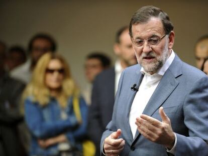 Rajoy en un acto con jóvenes organizado por el PP en Mora (Toledo).