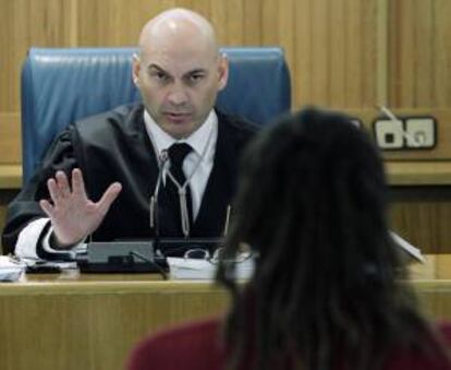 El presidente de la Sala de lo Penal de la Audiencia Nacional, Javier Gómez Bermúdez. EFE/Archivo , se dirige  a Laín Blanco Goikoetxea, acusado de