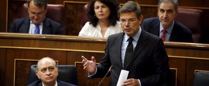 El ministro de Justicia, Rafael Catal&aacute;, ayer en el Congreso.