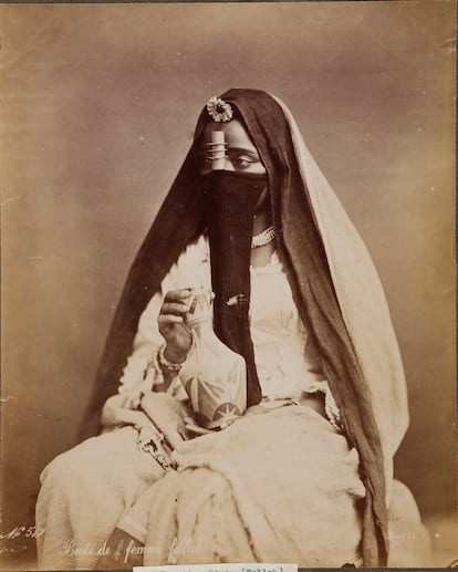 Retrato de una mujer fellah, tomado por el fotógrafo francés Felix Bonfils hacia 1870.