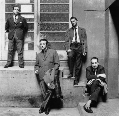 Writers Jaime Gil de Biedma, Jos&eacute; Agust&iacute;n Goytisolo, Carlos Barral and Jos&eacute; Mar&iacute;a Castellet in 1961