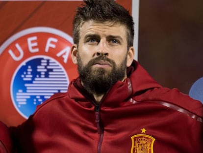 Piqu&eacute;, antes del partido ante Albania.