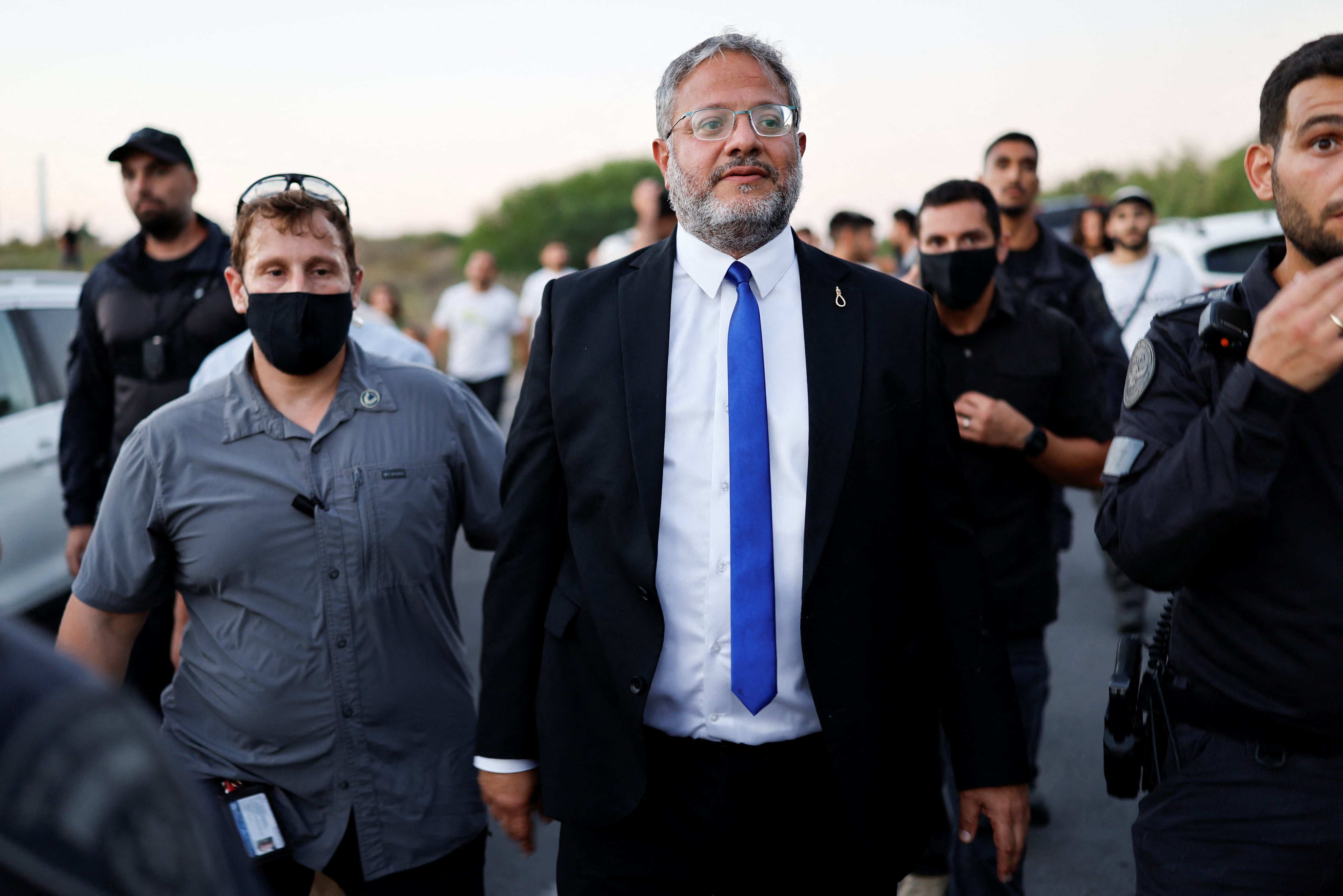 Grupos de colonos israelíes marchan hacia Gaza para reclamar el restablecimiento de asentamientos en la Franja