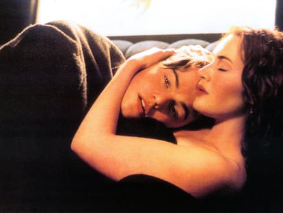 Leonardo DiCaprio y Kate Winslet en una escena de 'Titanic'.