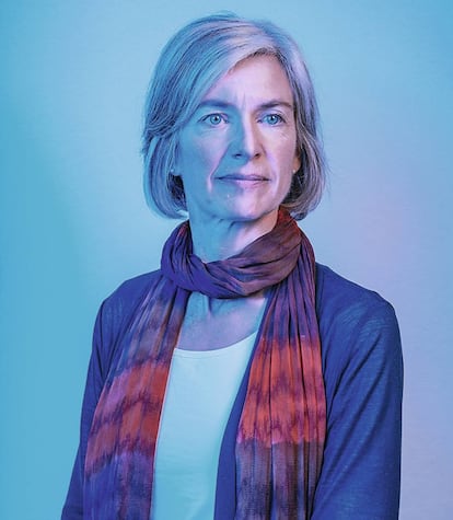 La facultad de editar los genes humanos es posible gracias a la tijera molecular desarrollada por científicos como la estadounidense Jennifer Doudna.