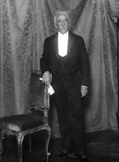 Retrato de Niceto Alcalá-Zamora, tomado el 11 de diciembre de 1931 en su casa antes de partir al congreso para tomar posesión