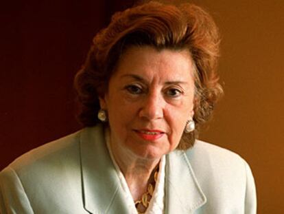 María Teresa Estevan Bolea.