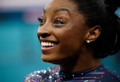 Simone Biles, durante un entrenamiento en París el 25 de julio.