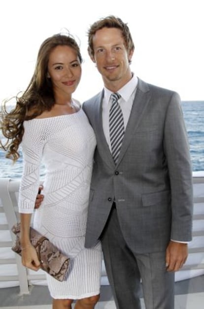 Jessica Michibata junto a su novio, el campeón de F1 Jenson Button.