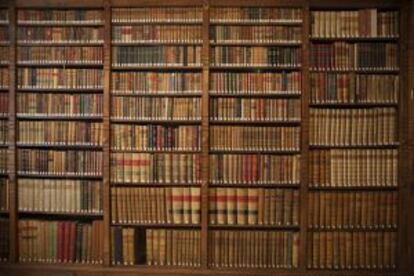 Colección de libros antiguos en una de las bibliotecas.