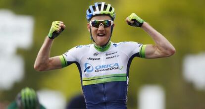 Pieter Weening celebra su victoria.