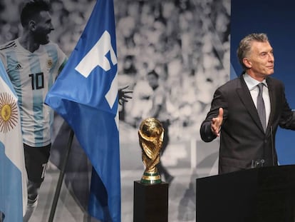 Mauricio Macri recibe en junio de 2019 el premio Living Football, otorgado por la FIFA por 