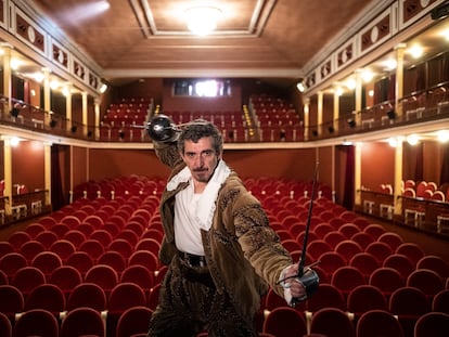 Ángel Solo, actor de la escena 'La Cena' del Don Juan de Alcalá de Henares, en el Teatro Salón Cervantes.