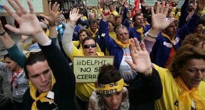 Protesta de los trabajadores de Delphi antes del cierre de la fábrica, en 2007