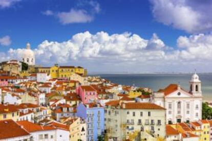 Panorámica del barrio de Alfama, en Lisboa.