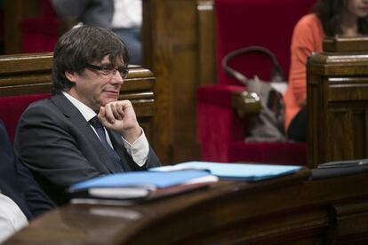 Carles Puigdemont,  en un momento del pleno.