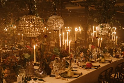 Que los fotógrafos sepan, por ejemplo, que la iluminación del banquete va a ser con velas.