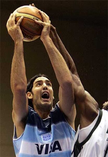 Luis Scola.