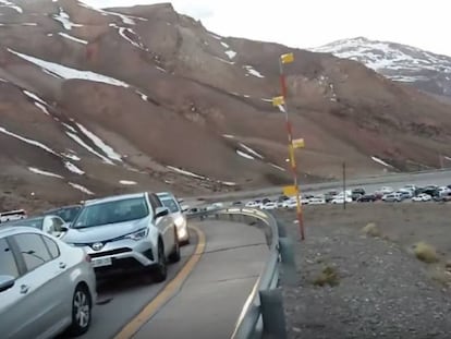 Cars wait to cross into Chile from Mendoza, Argentina.