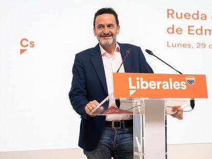 El portavoz de Ciudadanos, Edmundo Bal, en rueda de prensa, este lunes, en la sede del partido.