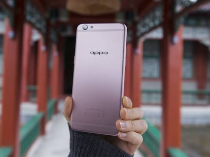 O smartphone OPPO R9s.