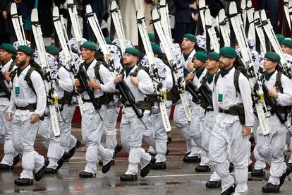 La Unidad de Montaña, durante el tradicional desfile del Día de la Fiesta Nacional por el paseo del Prado de Madrid