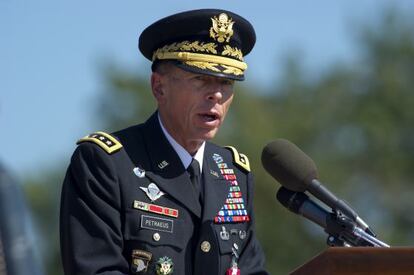 El general Petraeus en la ceremonia de su jubilación del Ejército de 2011.