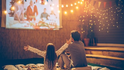 Existen distintos proyectores para disfrutar de películas y series en casa como en el cine.