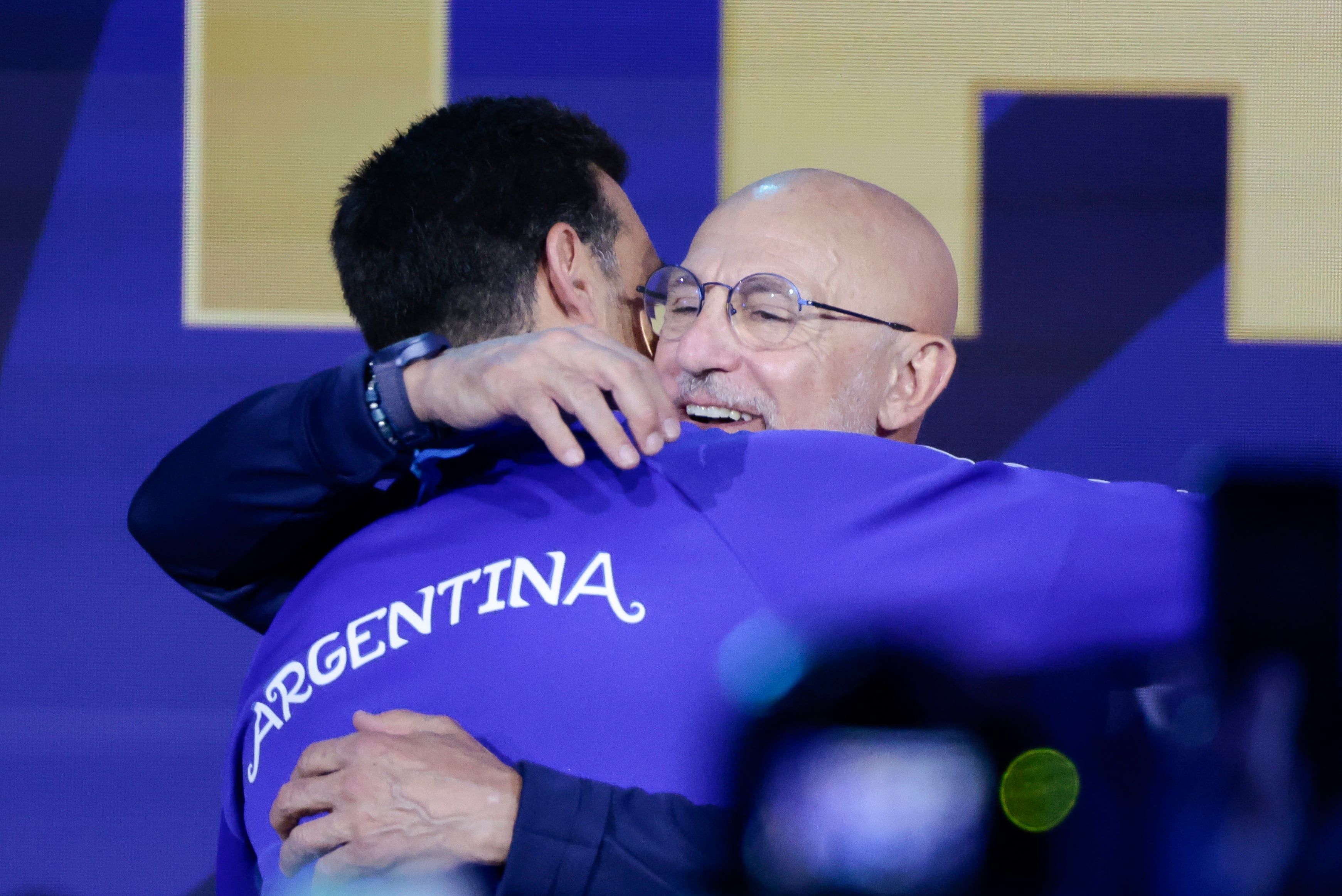 El maestro reta al alumno campeón: regreso a los días en los que De la Fuente dio clase en el curso de entrenadores a Scaloni