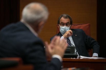 El expresidente catalan, Artur Mas, comparece en el Parlament por el 'caso Palau'.