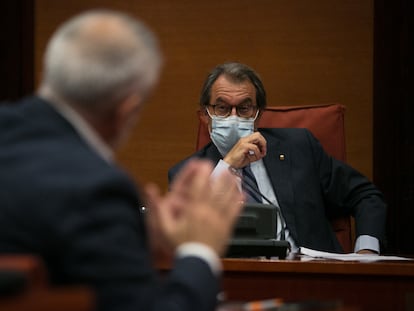 El expresidente catalan, Artur Mas, comparece en el Parlament por el 'caso Palau'.