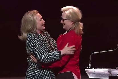 Hillary Clinton y Meryl Streep en la Cumbre de Mujeres del Mundo 2012, en Nueva York.