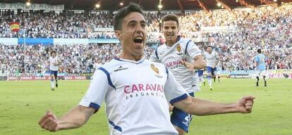 Pedro celebra su gol a Las Palmas, en la Romareda.