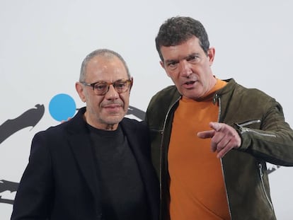 Antonio Banderas y Lluís Pasqual, en febrero del año pasado en Madrid.