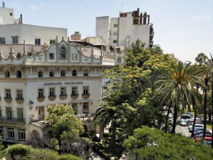 Vista del edificio de La Cigüeña, sede de las Consejerías de Agricultura y Bienestar Social, puesto a la venta.