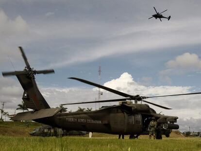 Tropas del Ej&eacute;rcito colombiano que buscan a los secuestrados. 