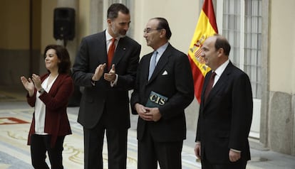 Soraya S&aacute;enz de Santamar&iacute;a, el Rey, Emilio Lamo de Espinosa y Crist&oacute;bal Torres.