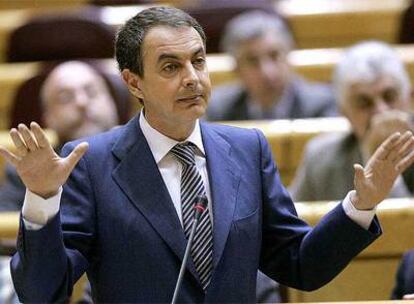 Zapatero, durante su intervención en la sesión de control al Gobierno en el Pleno del Senado.